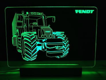 Fendt Vario 920 mit Silo Anhänger